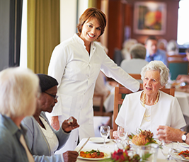 Repas en EHPAD, un enjeu pour le bien-être et la santé des aînés