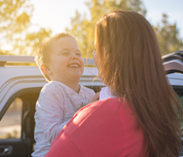 Acheter un siège auto pour un enfant handicapé : comment choisir ?